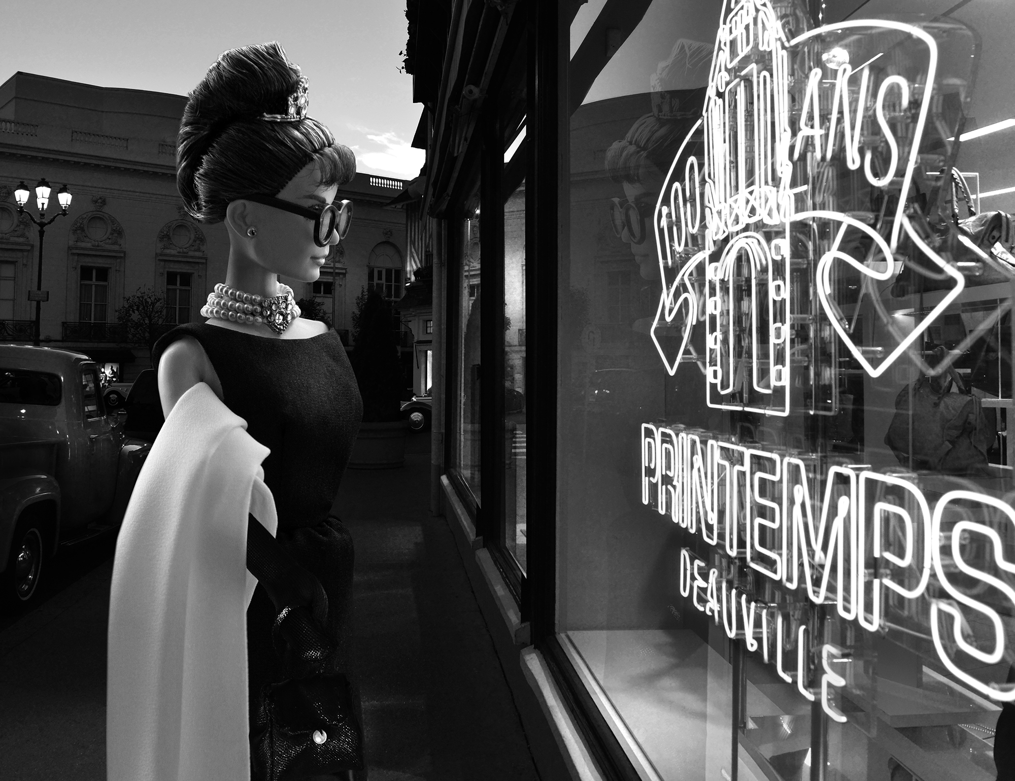 Barbie-shopping a deauville┬®M Trehet